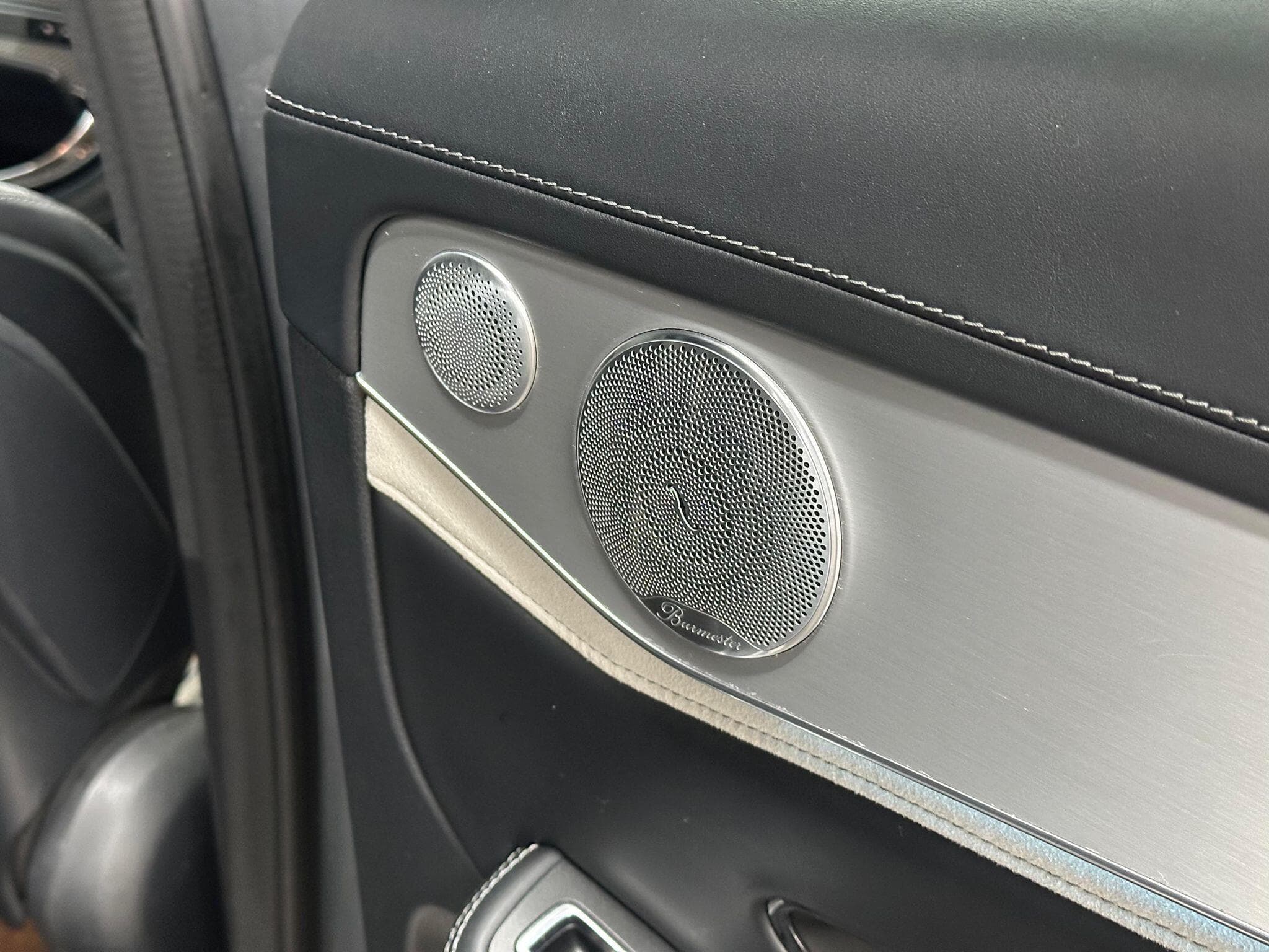 2019 Mercedes-Benz GLC - Thumbnail 35