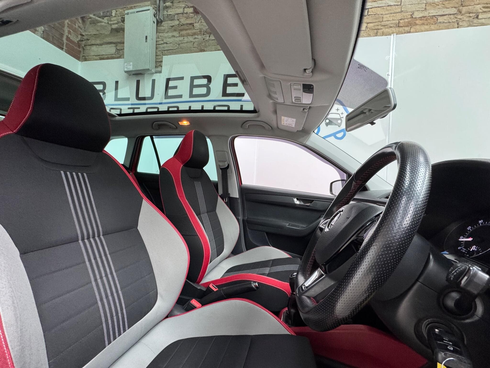2015 Skoda Fabia - Thumbnail 13