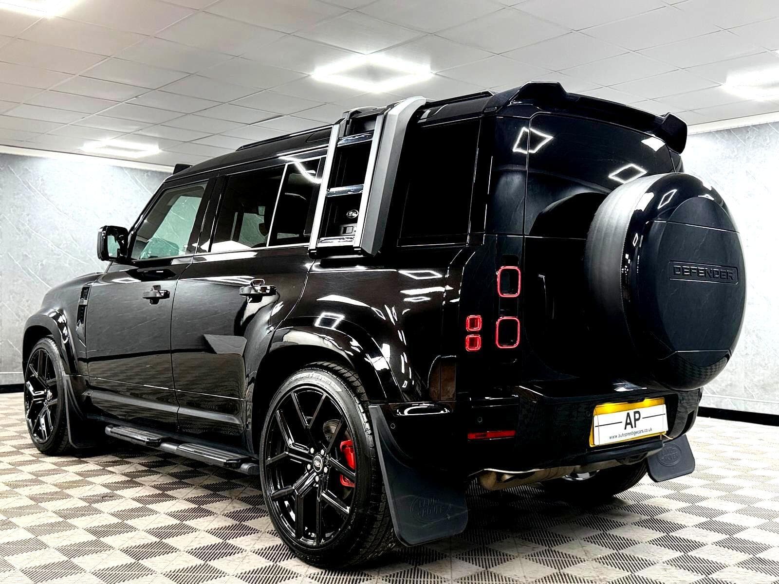 2024 Land Rover Defender 110 - Thumbnail 20