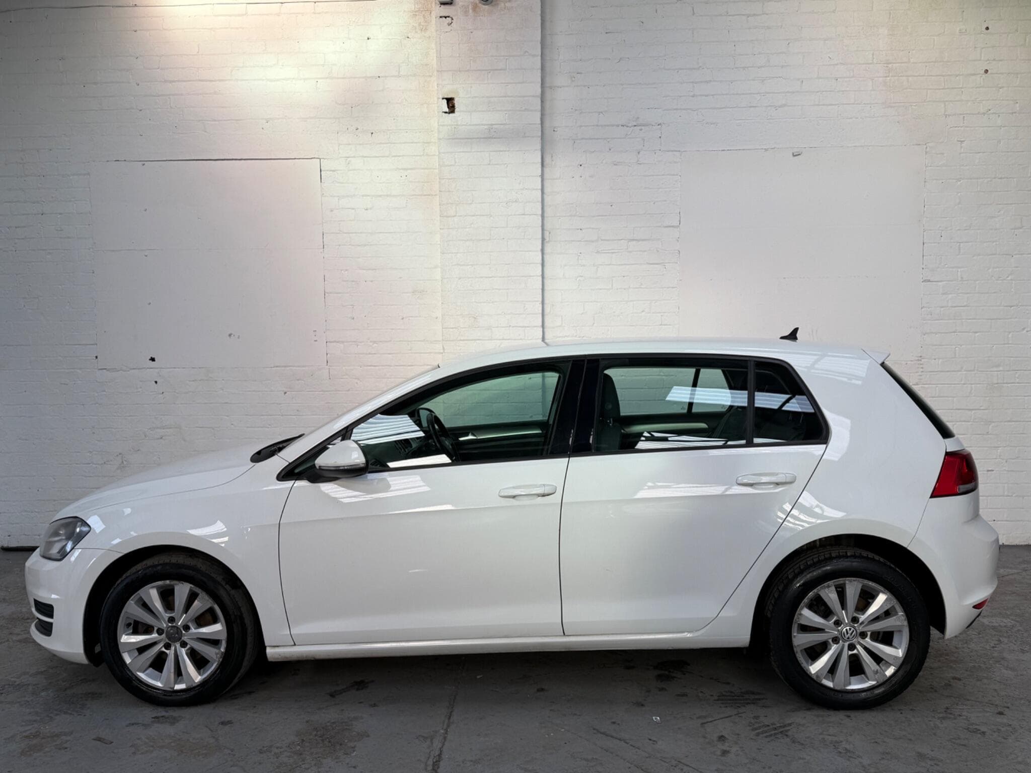 2014 Volkswagen Golf - Thumbnail 9