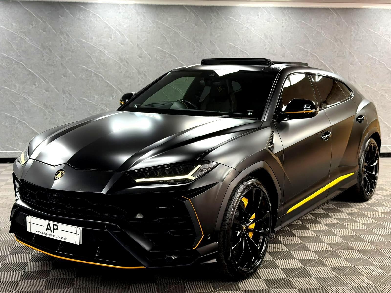 2022 Lamborghini Urus - Thumbnail 19