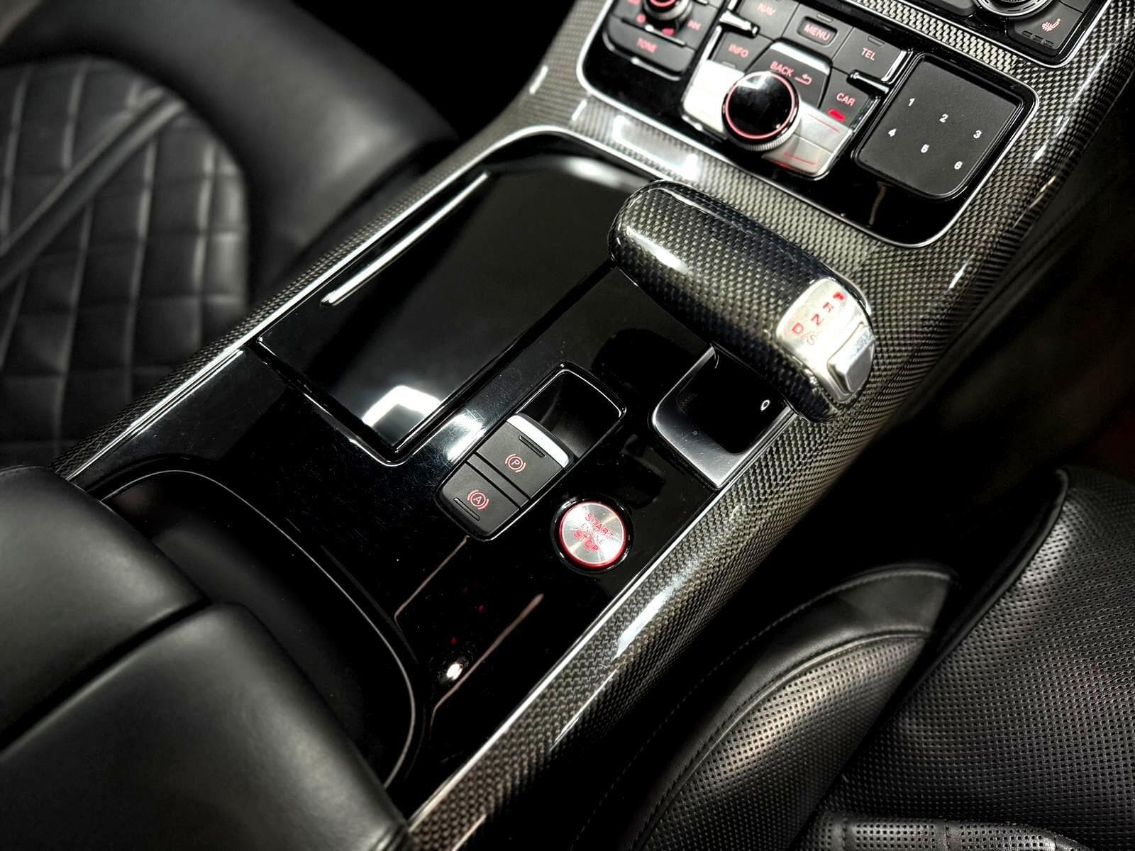 2015 Audi S8 - Thumbnail 47