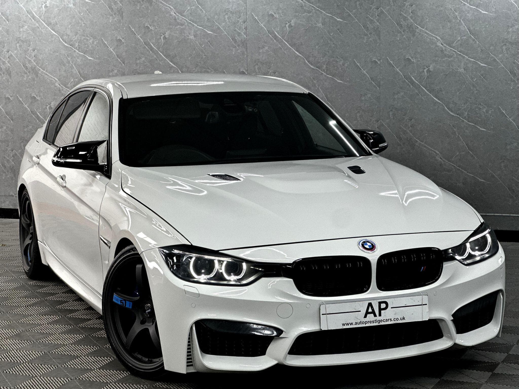 2015 BMW 3 Series - Thumbnail 26