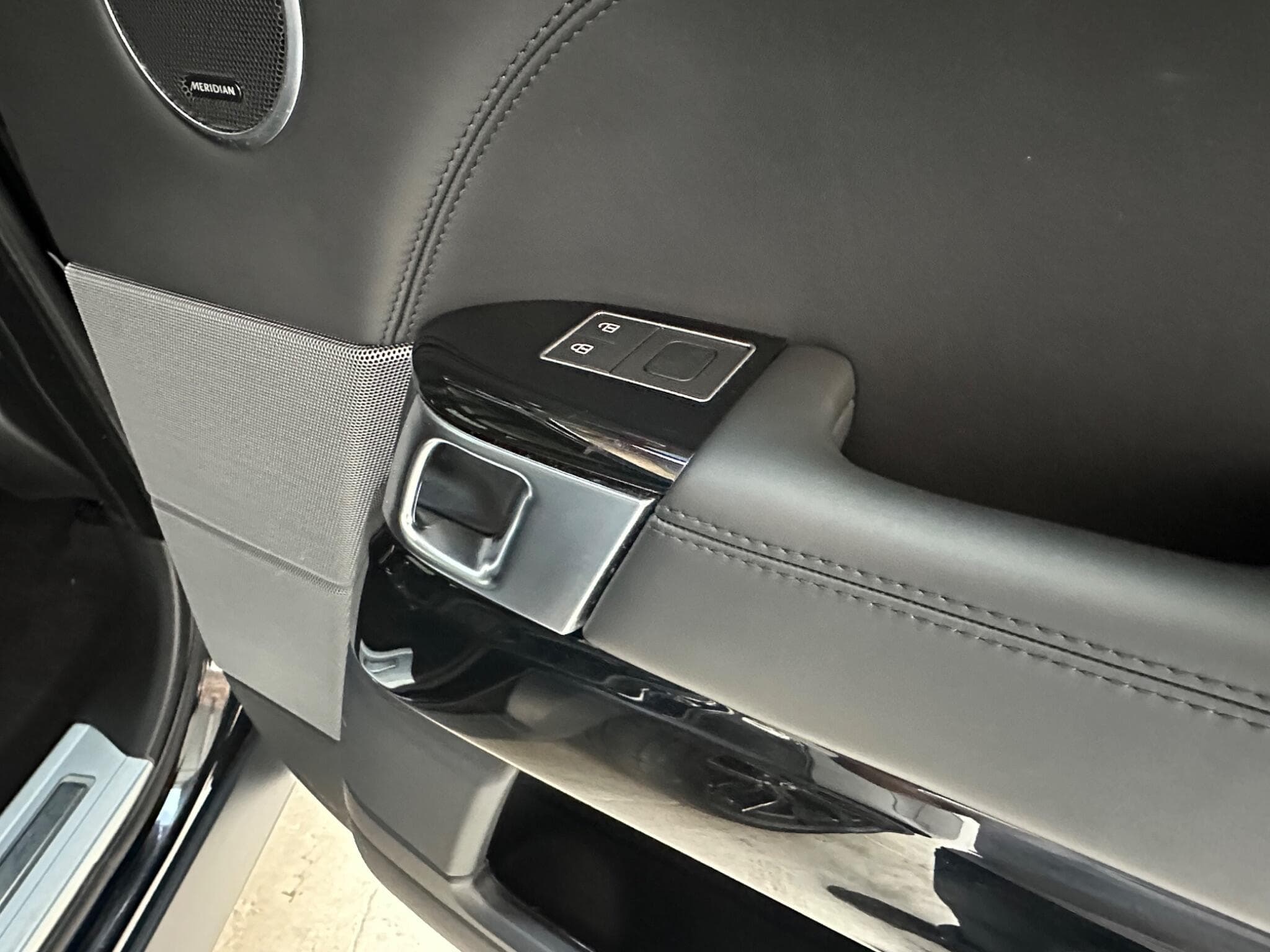 2021 Land Rover Range Rover Sport - Thumbnail 29