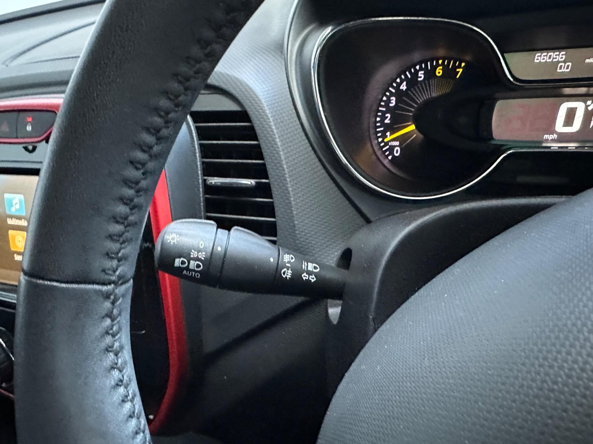 2014 Renault Captur - Thumbnail 16