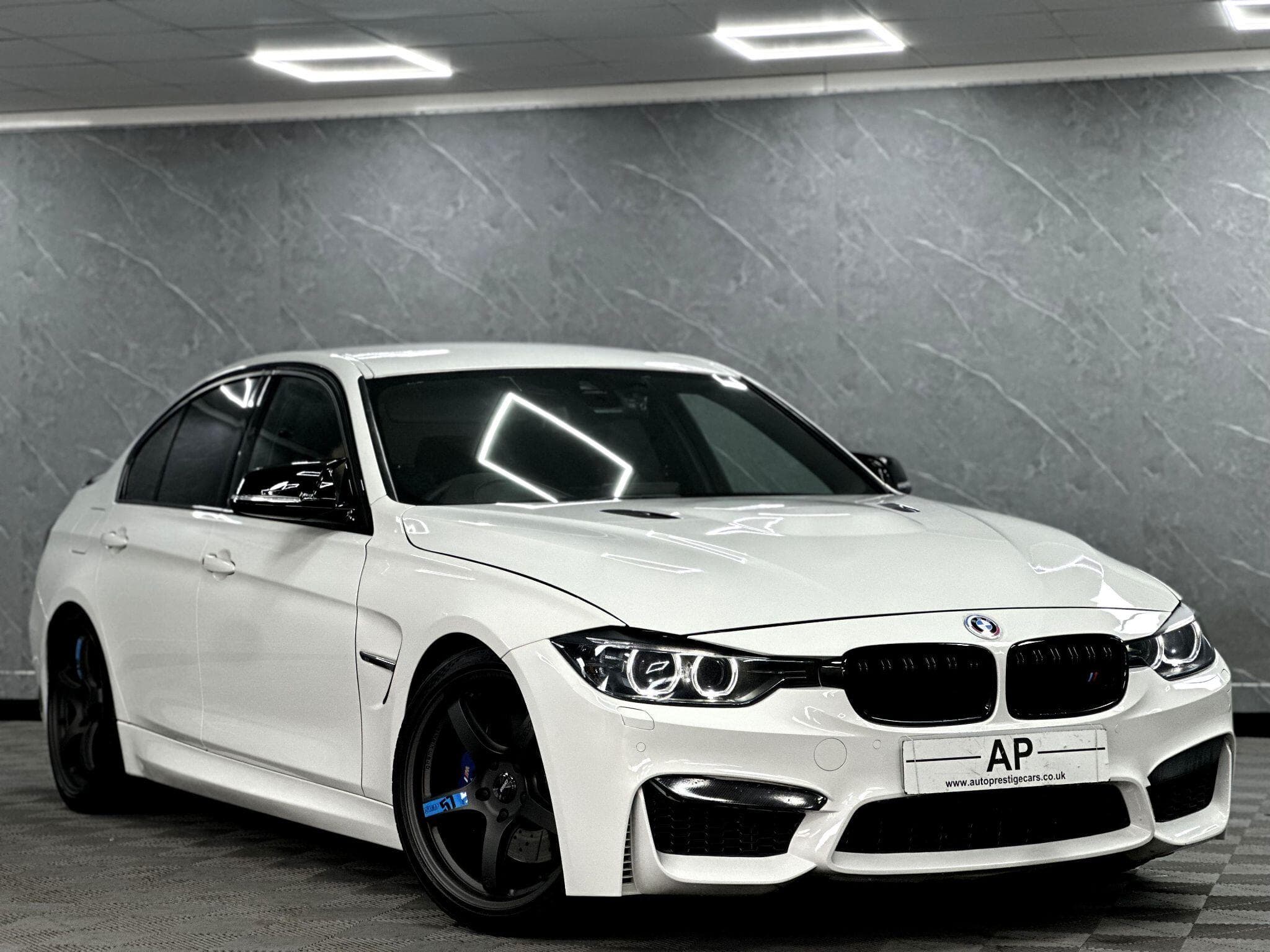 2015 BMW 3 Series - Thumbnail 25