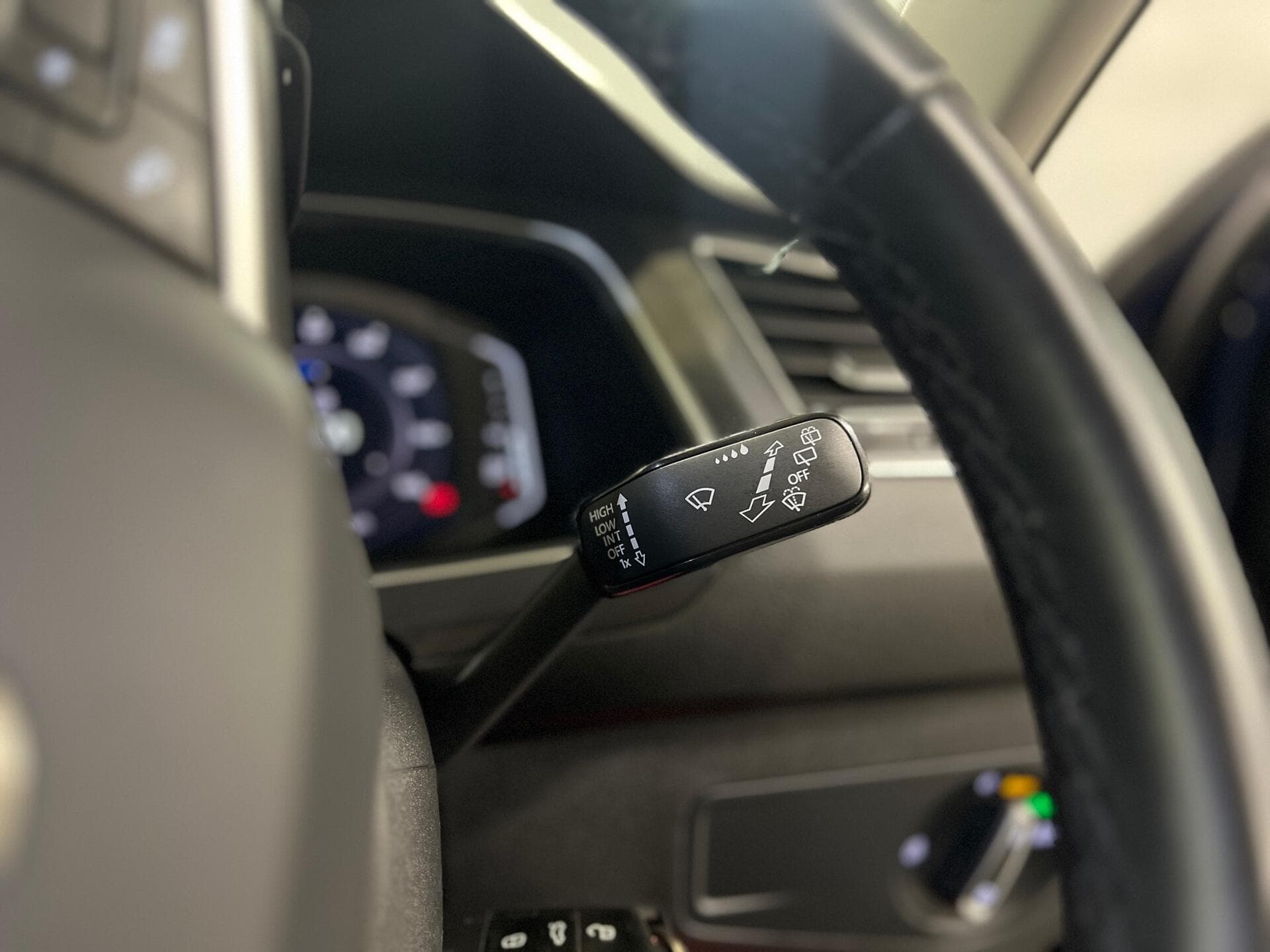 2023 Volkswagen Tiguan Allspace - Thumbnail 33