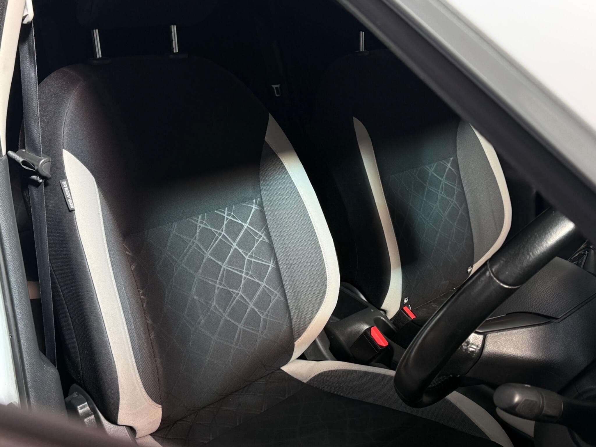 2017 Nissan Micra - Thumbnail 29