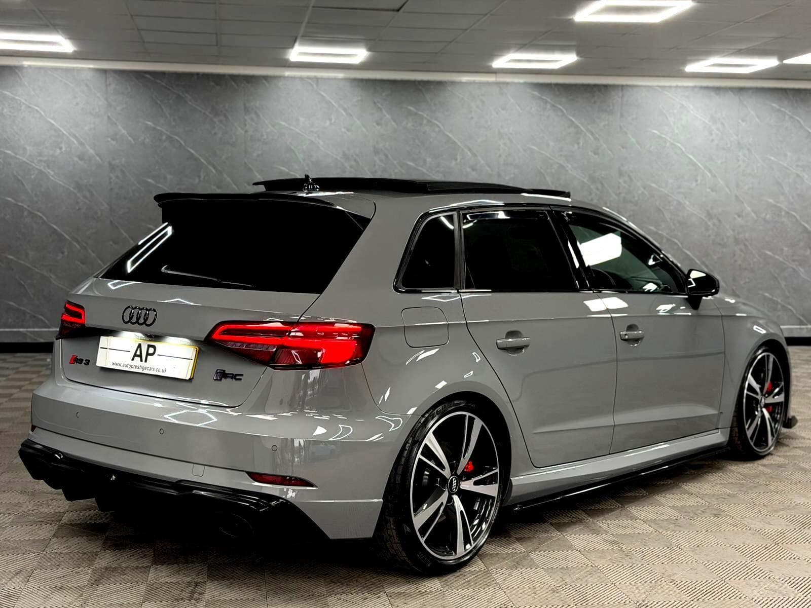 2020 Audi RS3 - Thumbnail 33