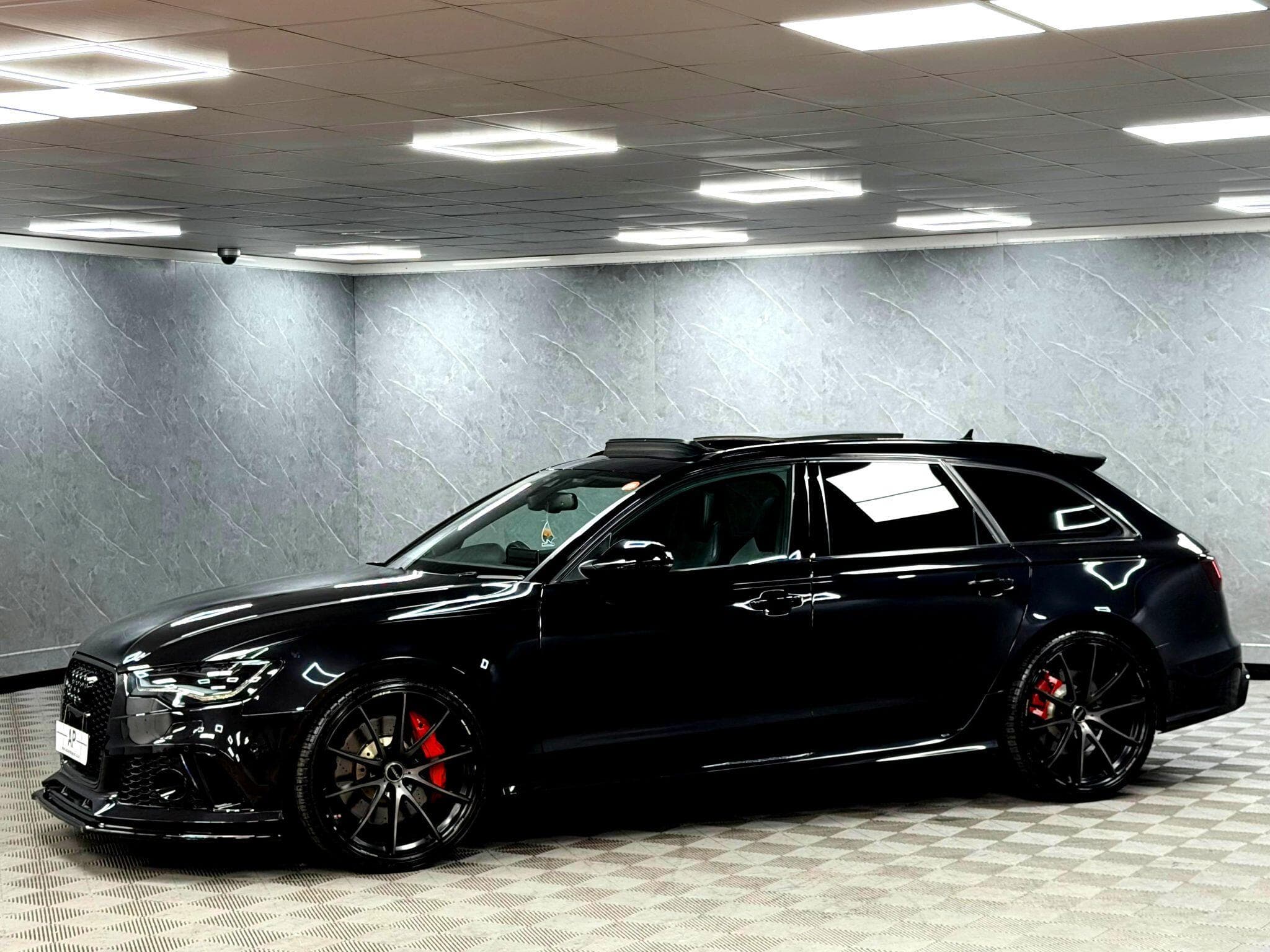 2016 Audi RS6 Avant - Thumbnail 12