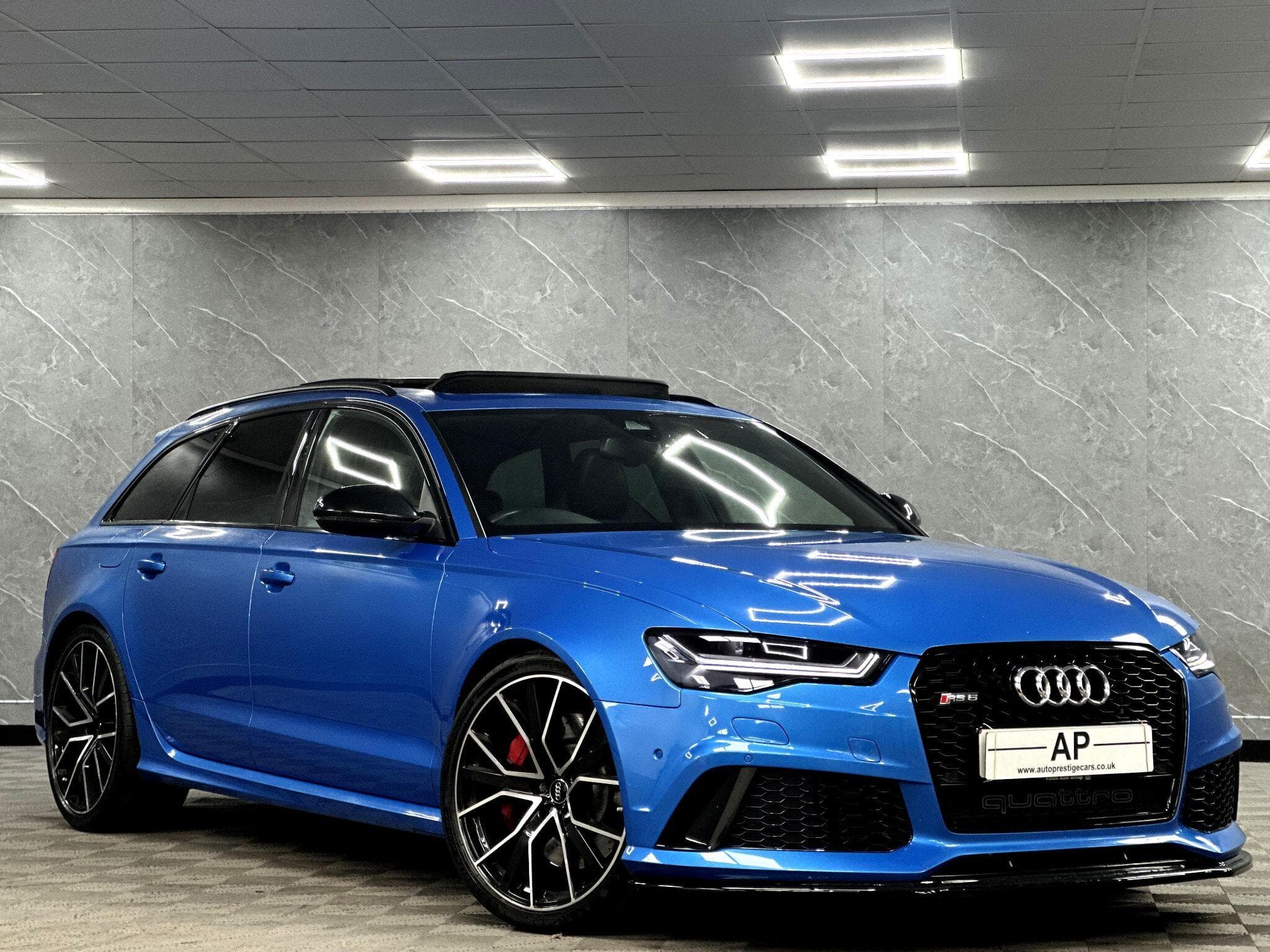 2017 Audi RS6 Avant - Thumbnail 8