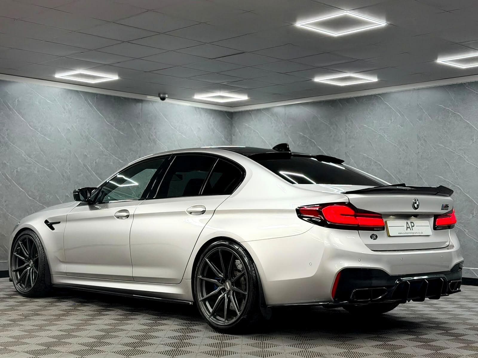2019 BMW M5 - Thumbnail 21
