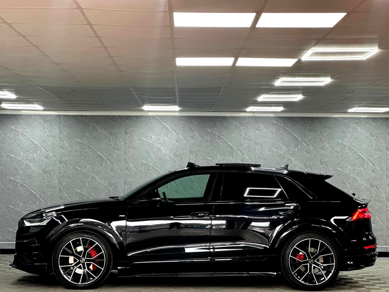 2019 Audi Q8 - Thumbnail 38