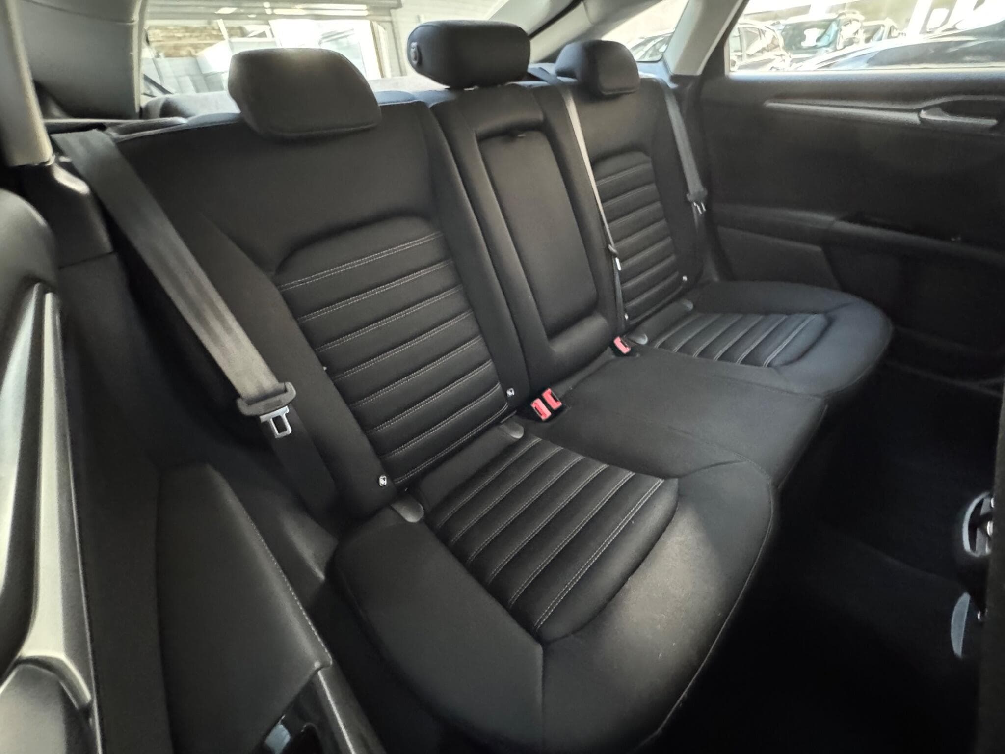 2015 Ford Mondeo - Thumbnail 10