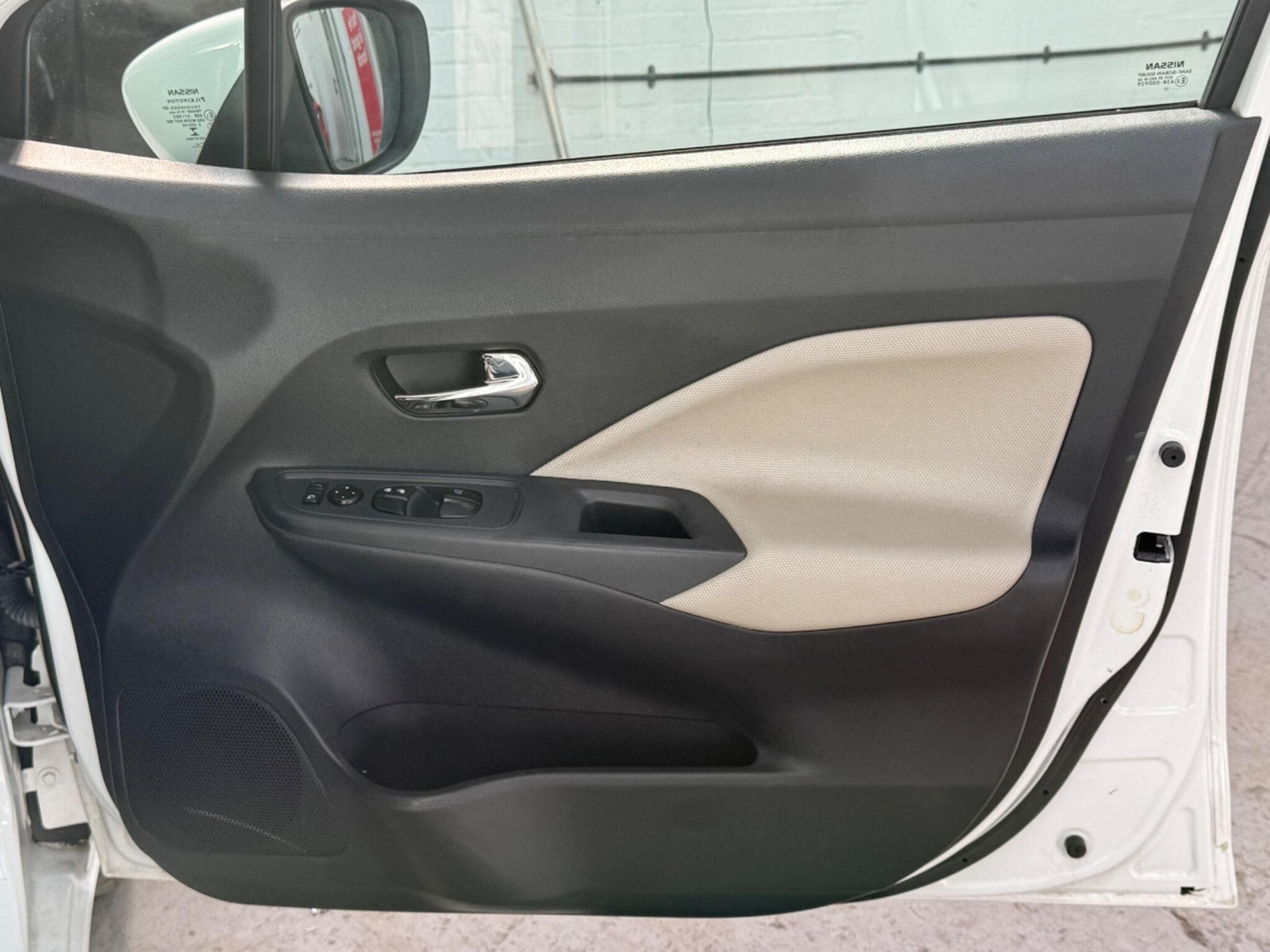 2017 Nissan Micra - Thumbnail 14
