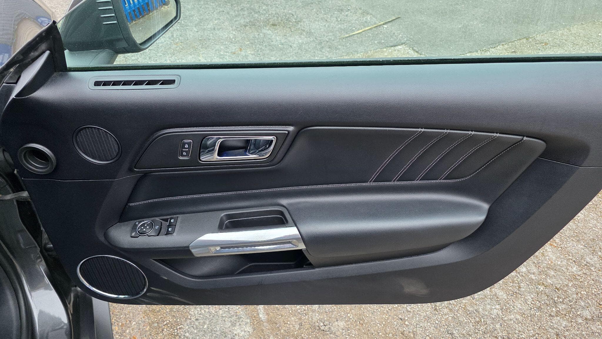 2016 Ford Mustang - Thumbnail 12