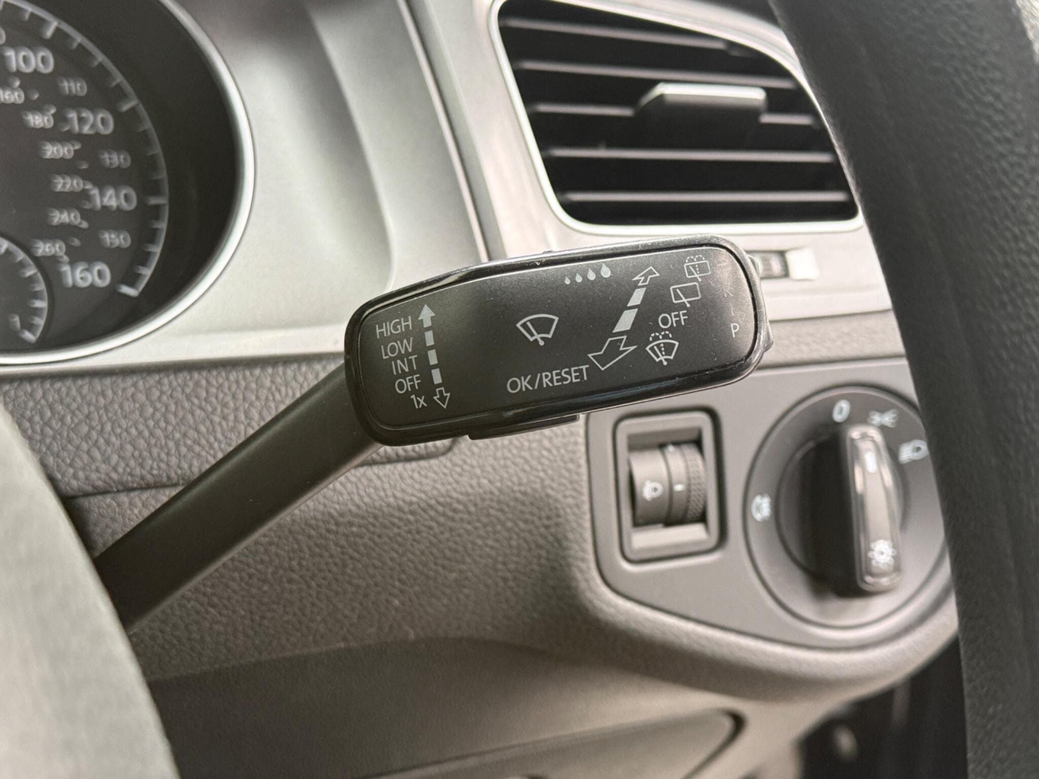 2015 Volkswagen Golf - Thumbnail 20