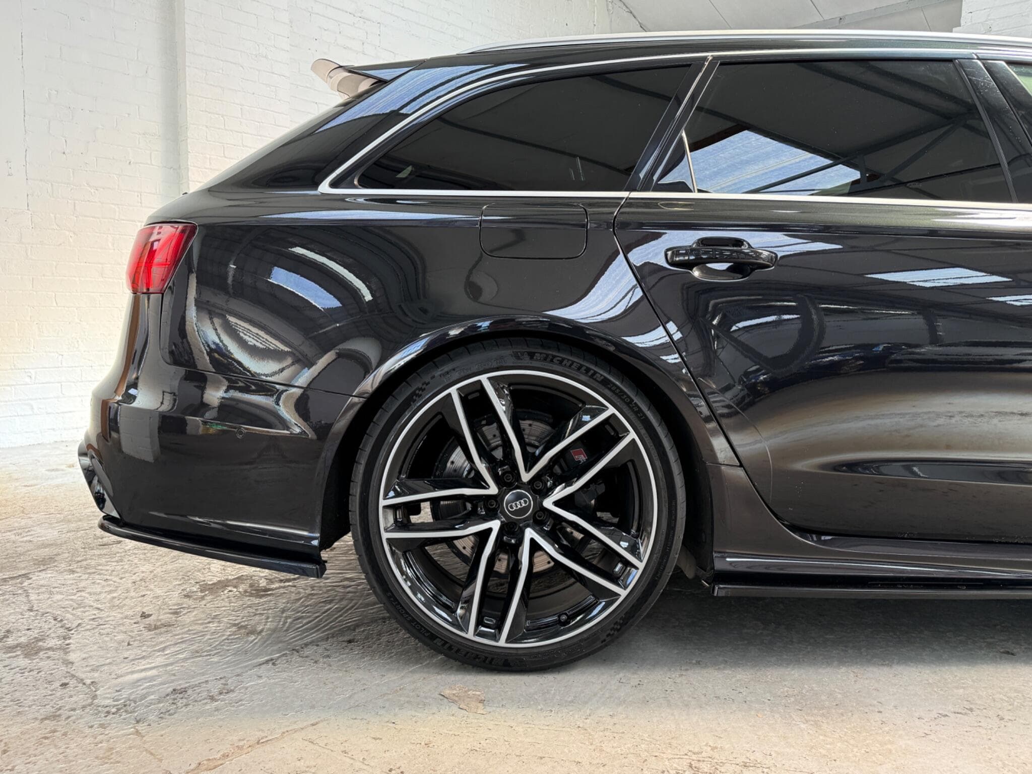 2017 Audi RS6 Avant - Thumbnail 30