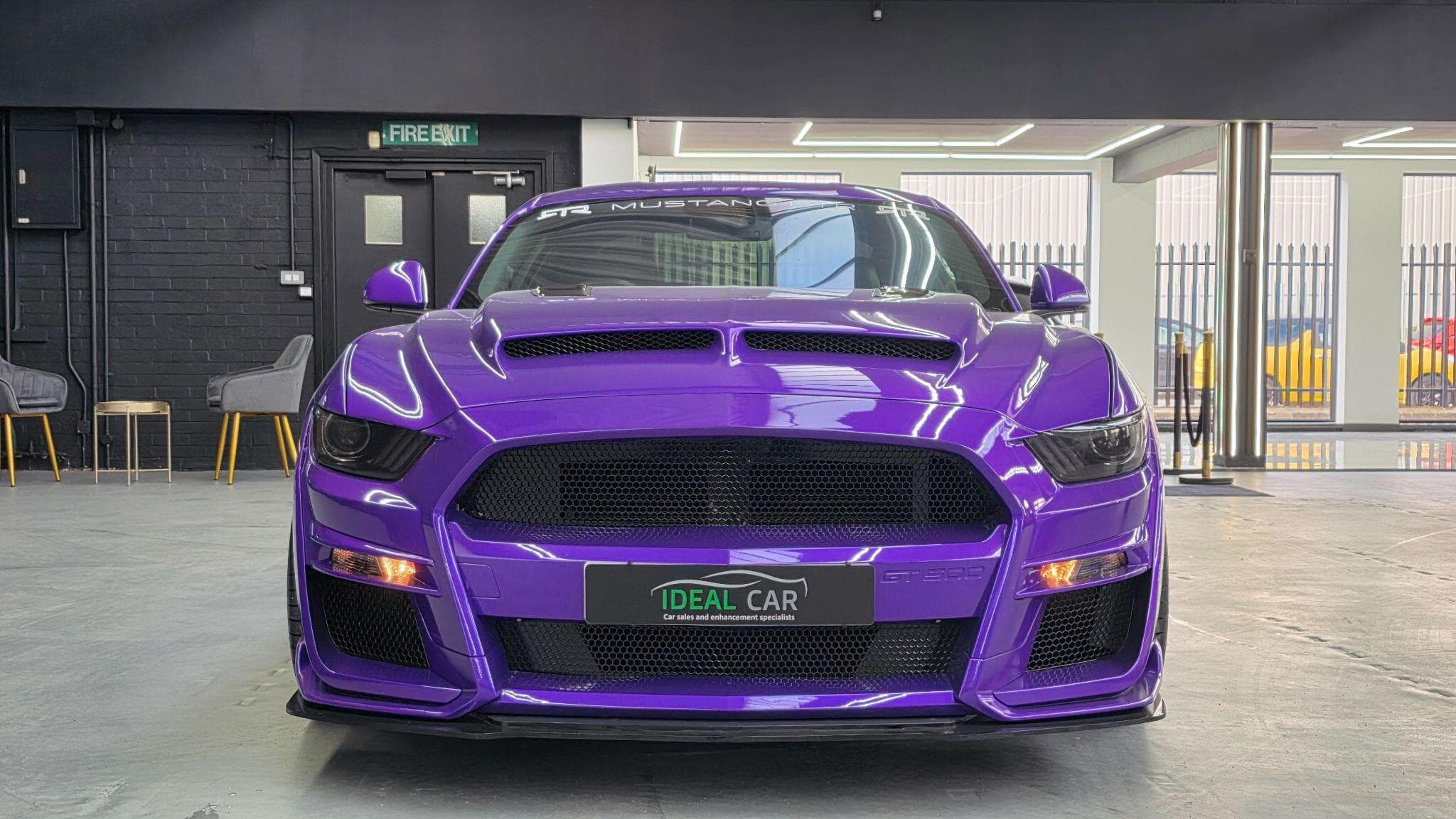 2018 Ford Mustang - Thumbnail 4