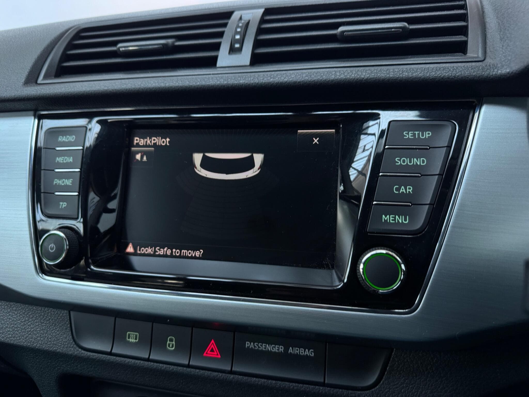 2015 Skoda Fabia - Thumbnail 16