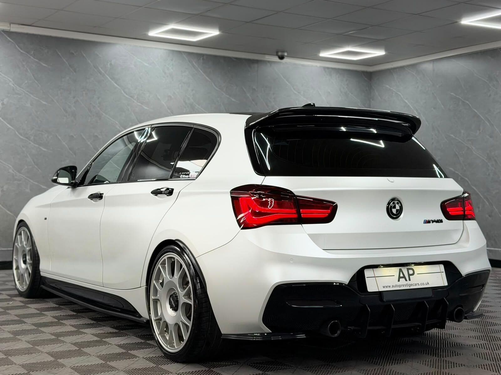 2017 BMW 1 Series - Thumbnail 34