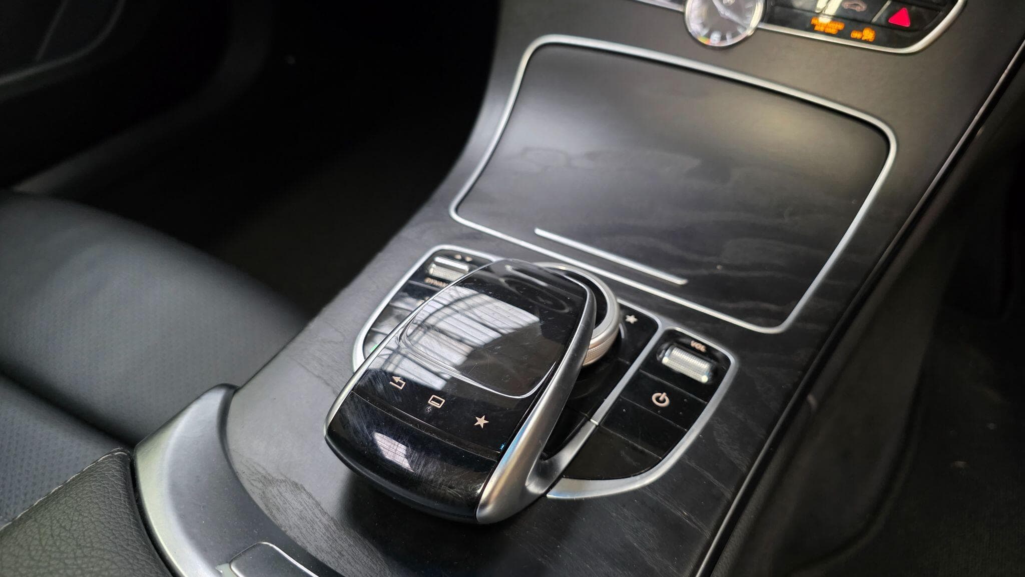 2016 Mercedes-Benz C Class - Thumbnail 11