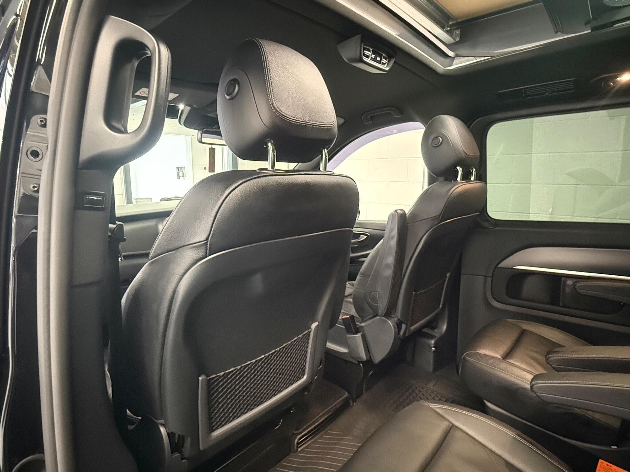 2023 Mercedes-Benz V Class - Thumbnail 37