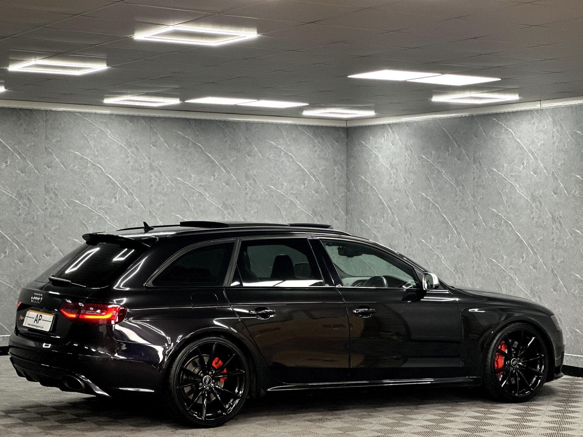2013 Audi RS4 Avant - Thumbnail 16