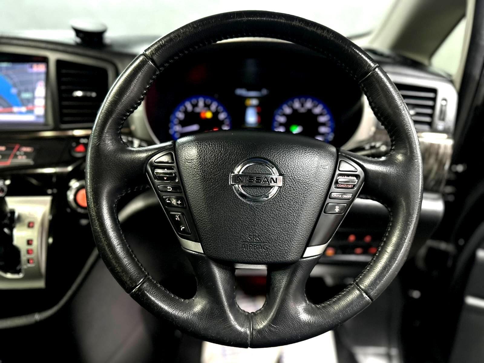 2015 Nissan Elgrand - Thumbnail 43