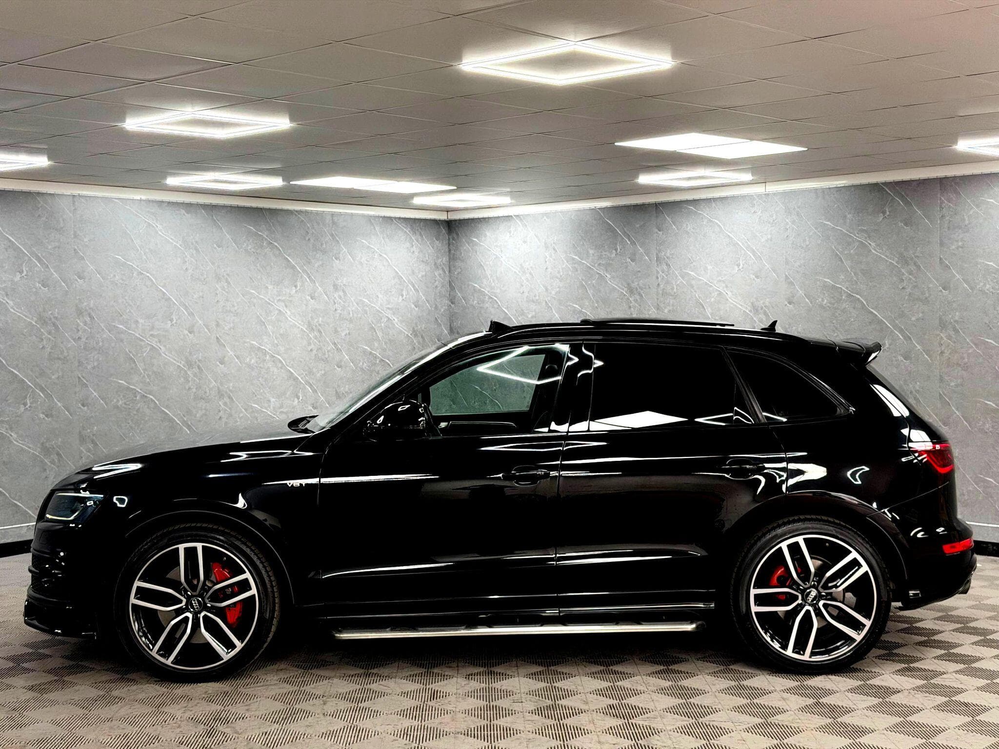 2016 Audi SQ5 - Thumbnail 16