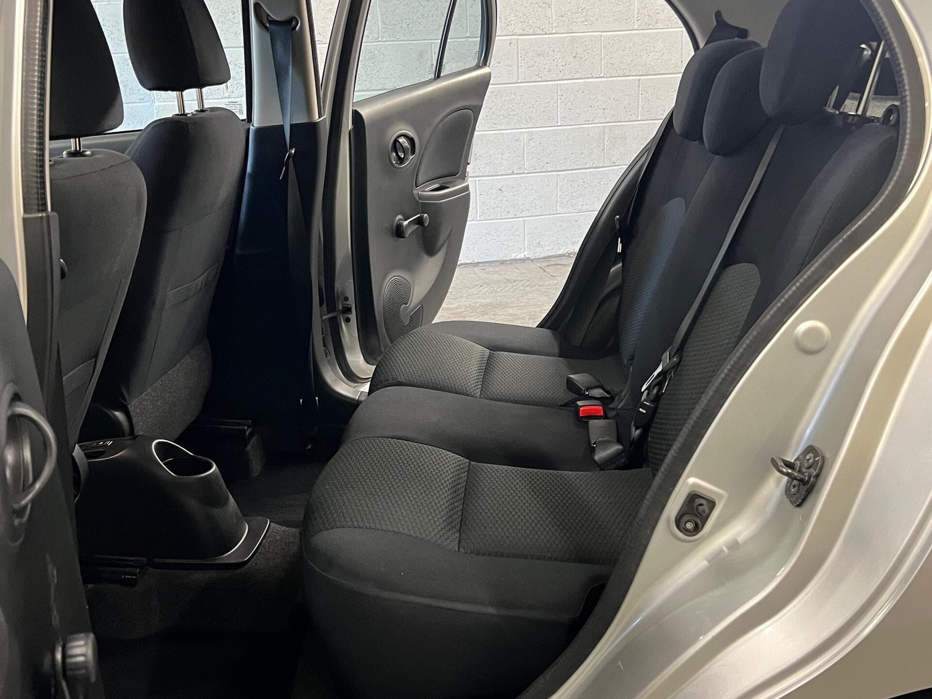 2011 Nissan Micra - Thumbnail 32