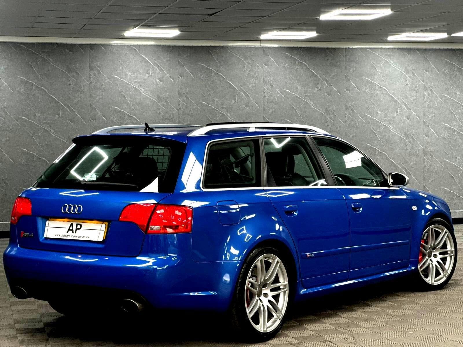 2007 Audi RS4 Avant - Thumbnail 28