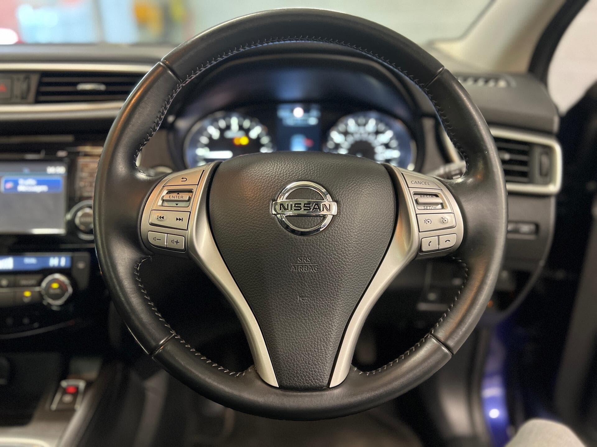 2015 Nissan Qashqai - Thumbnail 29