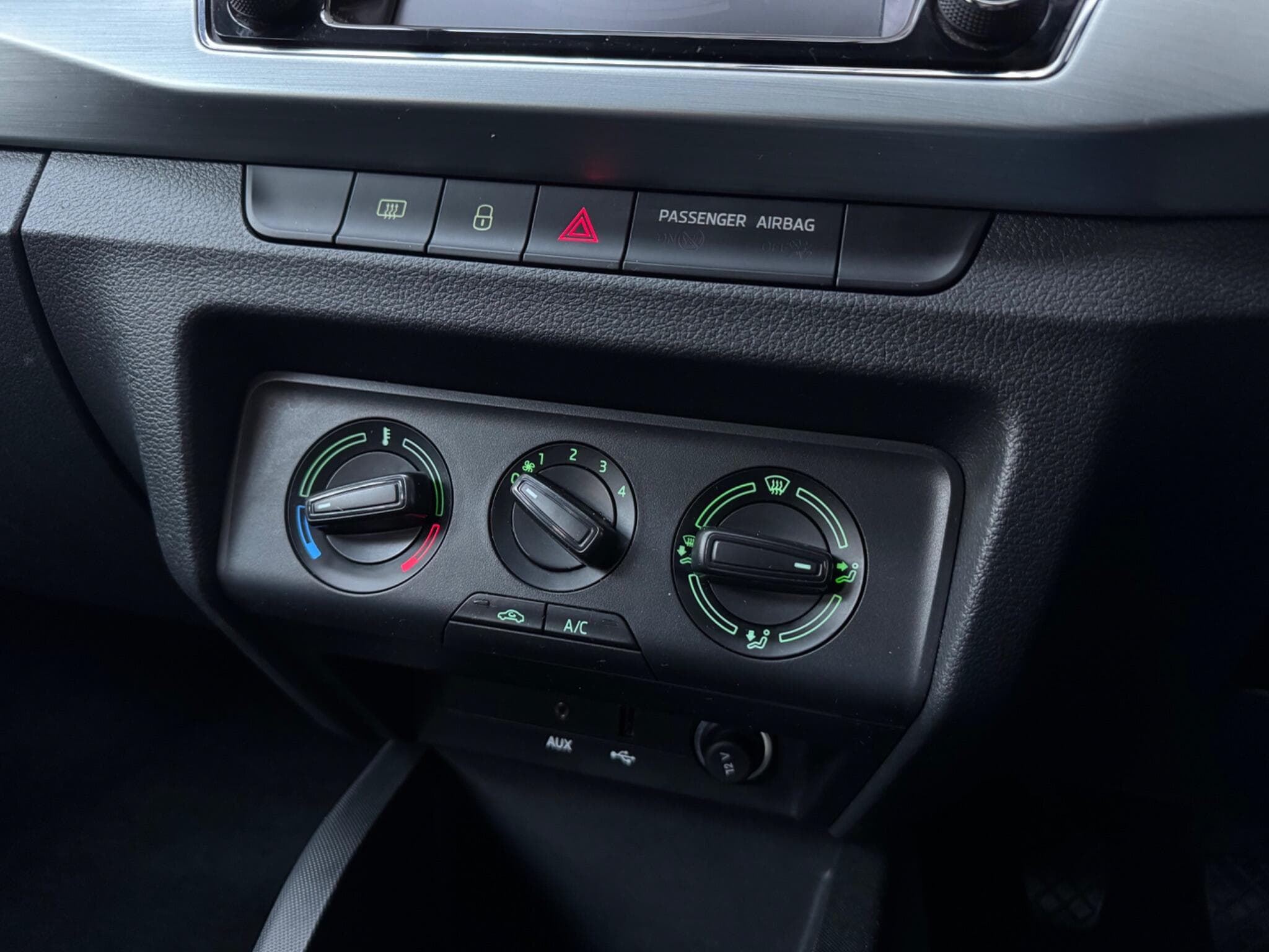 2015 Skoda Fabia - Thumbnail 17