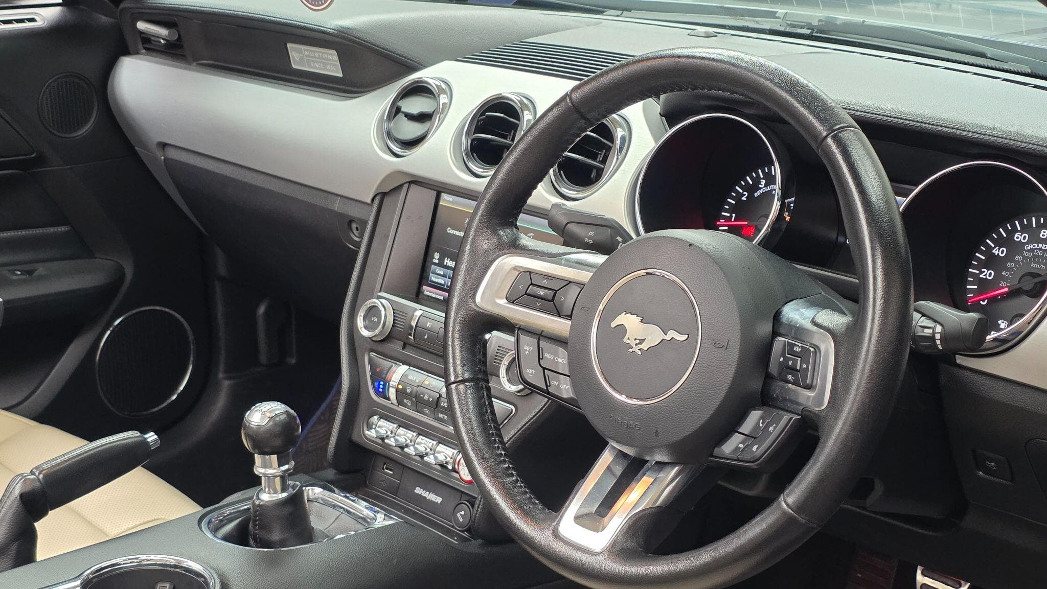 2016 Ford Mustang - Thumbnail 13