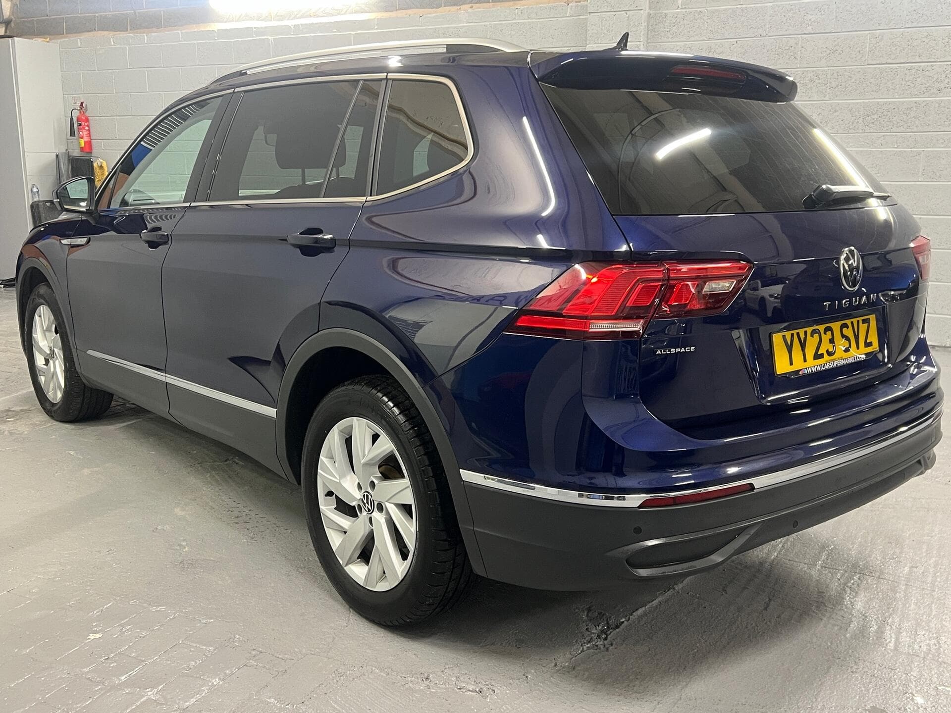 2023 Volkswagen Tiguan Allspace - Thumbnail 14