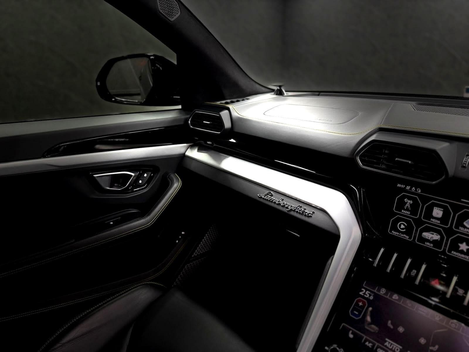 2022 Lamborghini Urus - Thumbnail 65