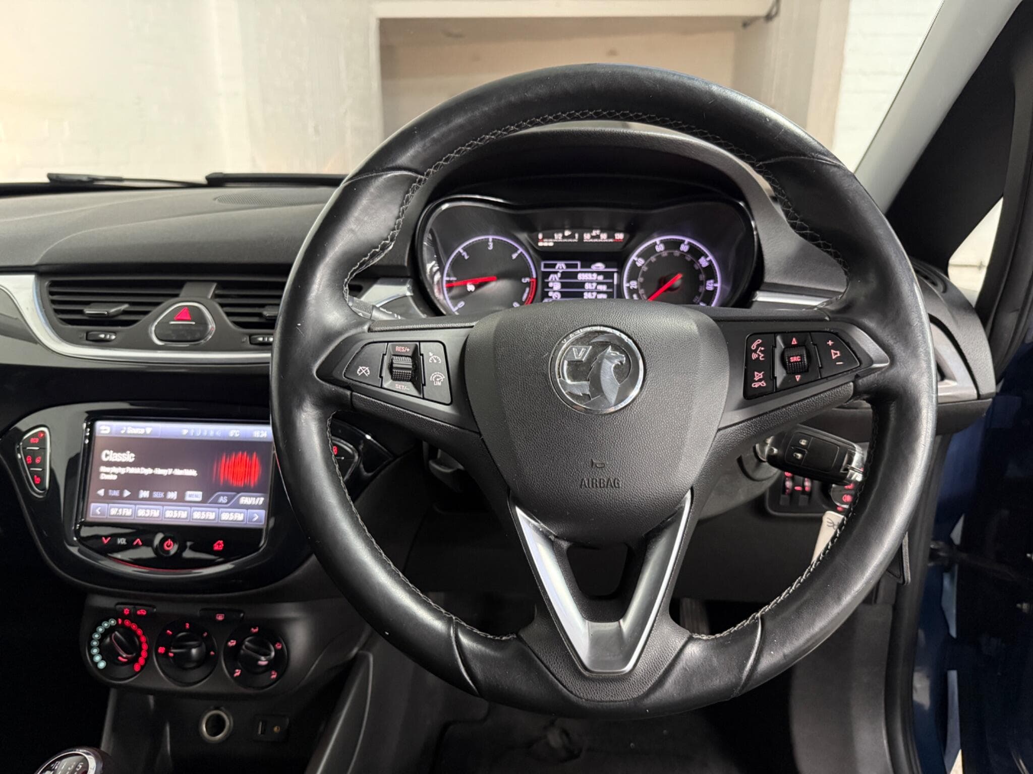 2015 Vauxhall Corsa - Thumbnail 14
