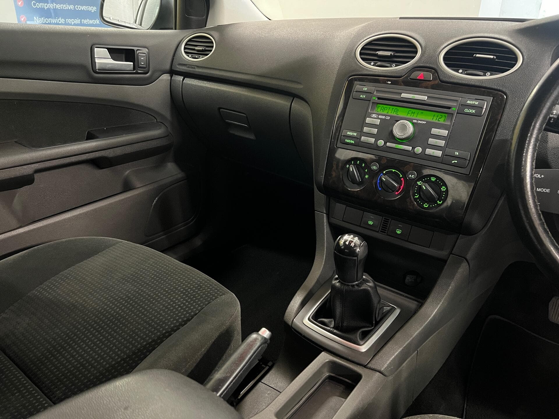 2007 Ford Focus - Thumbnail 24