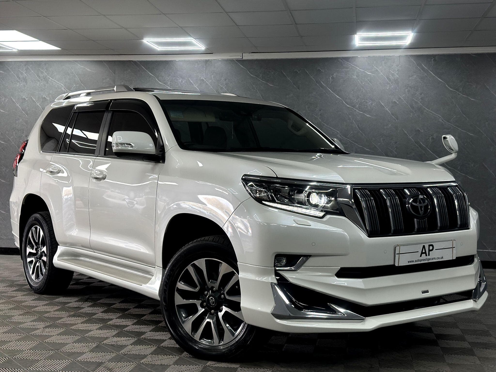 2022 Toyota Land Cruiser - Thumbnail 31