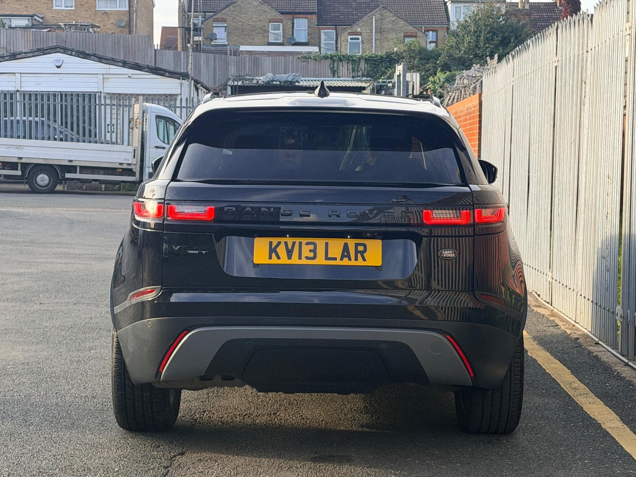 2018 Land Rover Range Rover Velar - Thumbnail 11