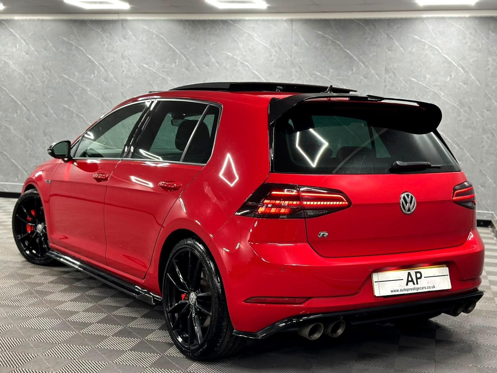 2019 Volkswagen Golf - Thumbnail 3
