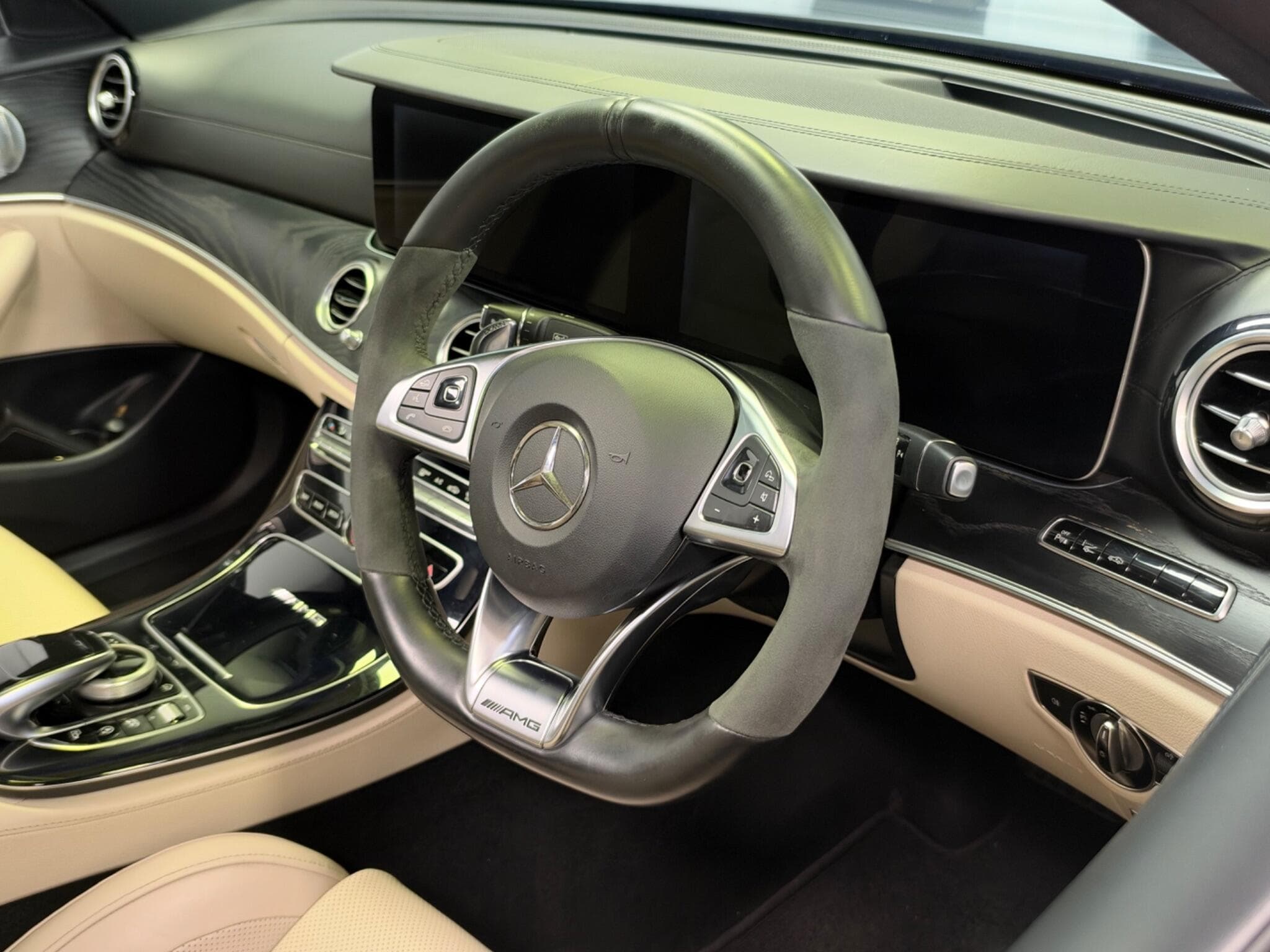 2017 Mercedes-Benz E Class - Thumbnail 60