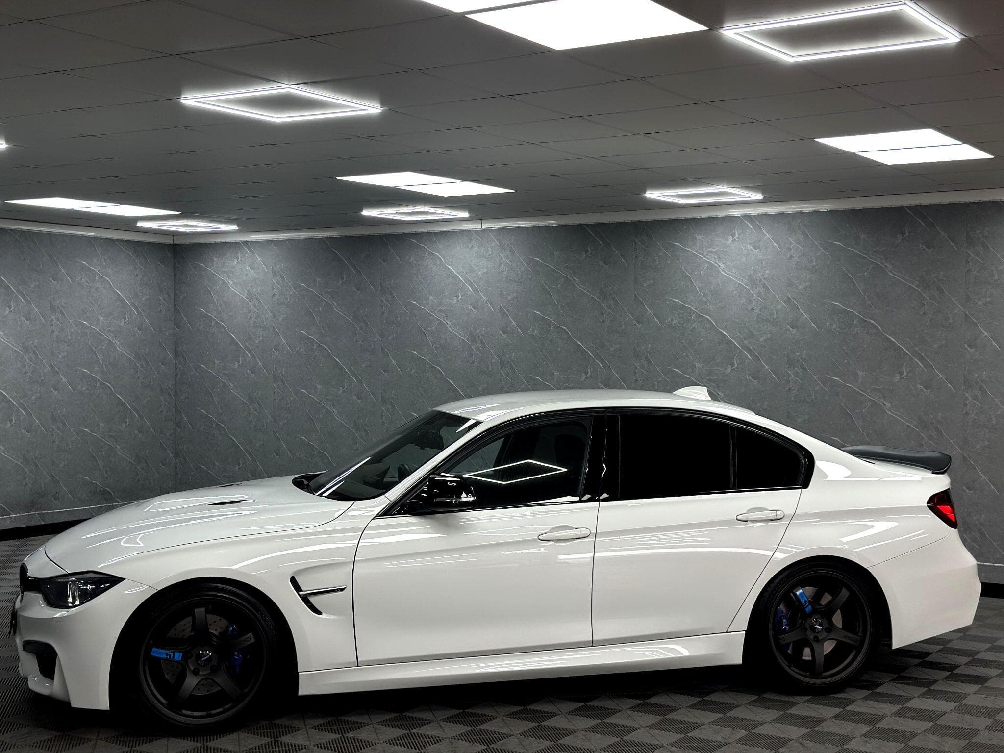 2015 BMW 3 Series - Thumbnail 8