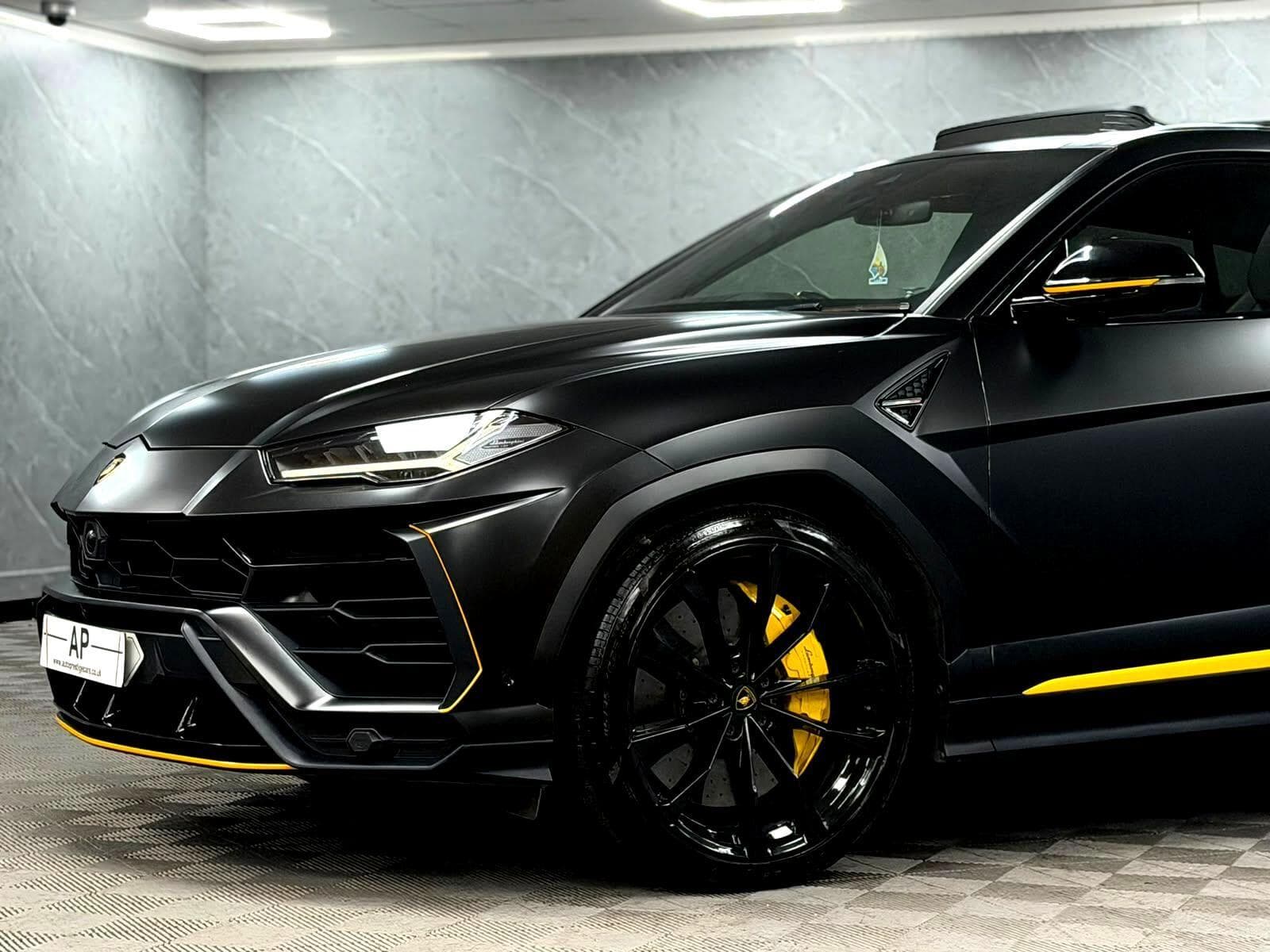 2022 Lamborghini Urus - Thumbnail 18