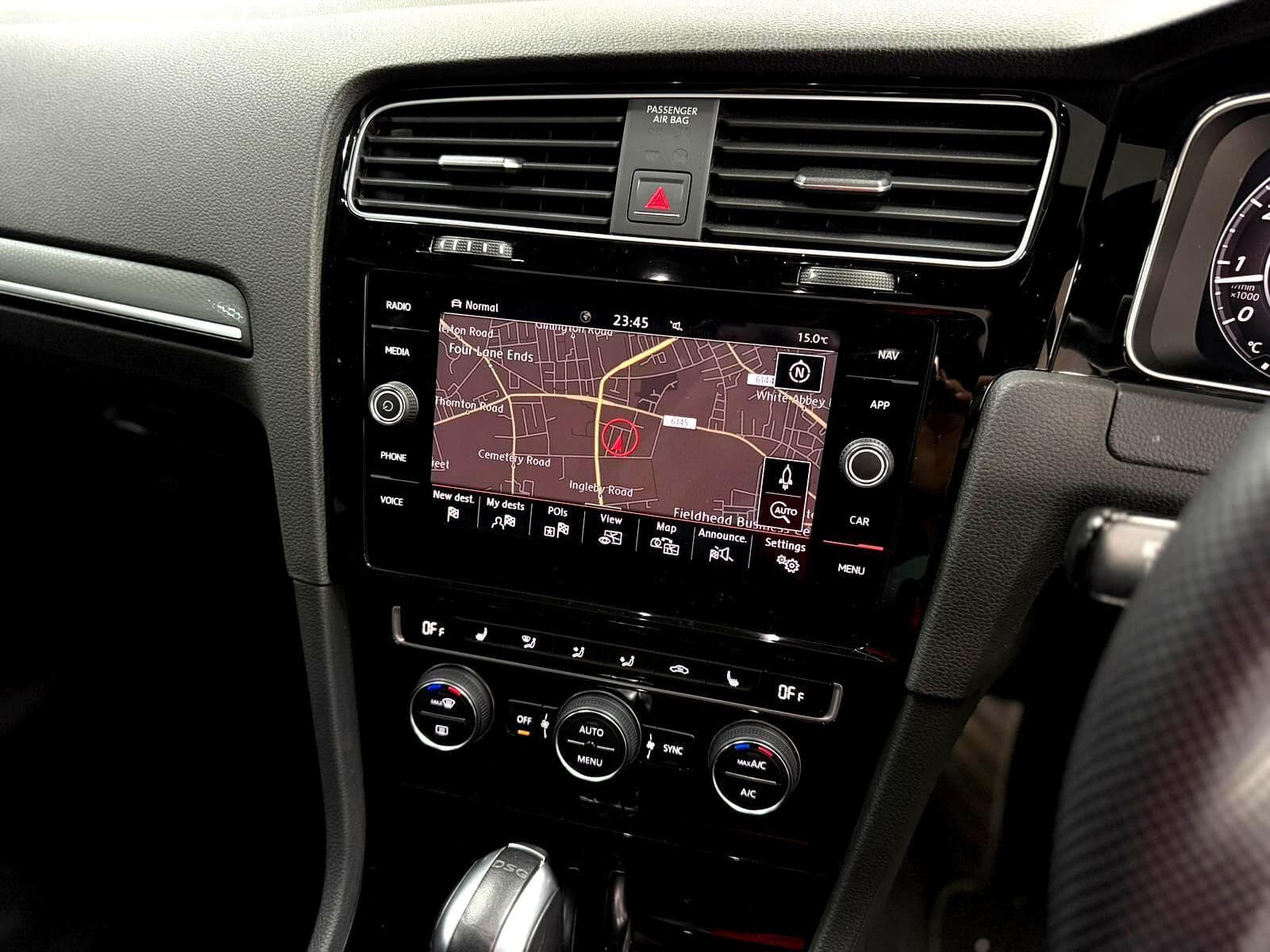 2018 Volkswagen Golf - Thumbnail 37