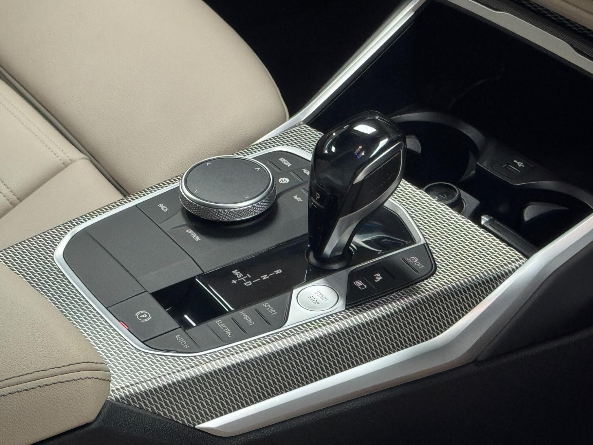2020 BMW 3 Series - Thumbnail 18