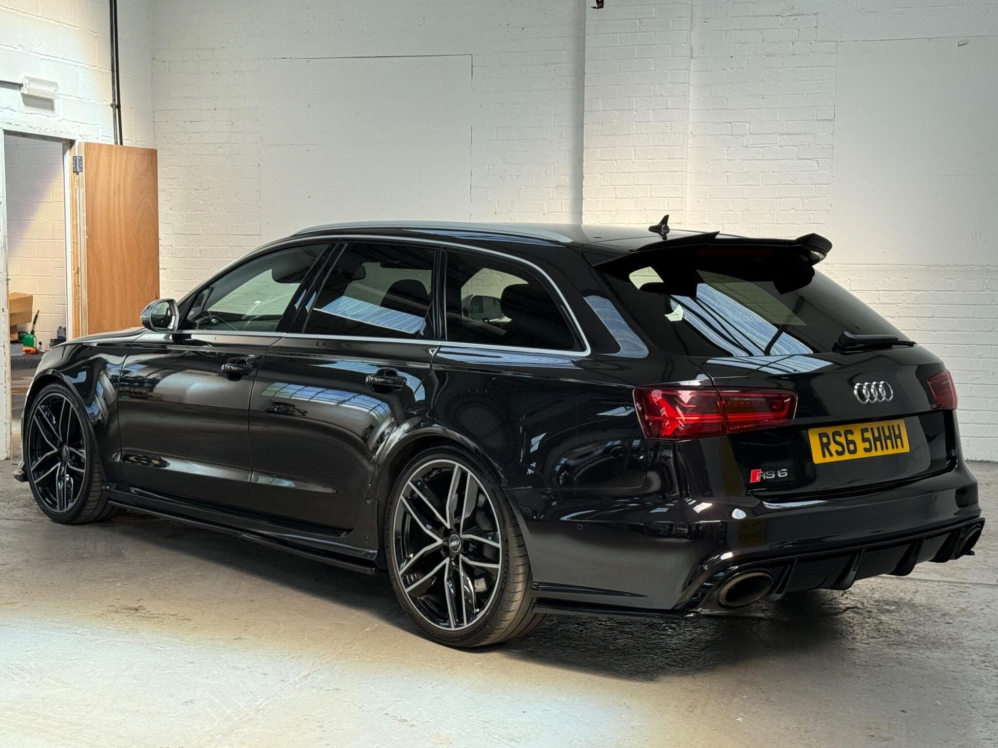2017 Audi RS6 Avant - Thumbnail 9