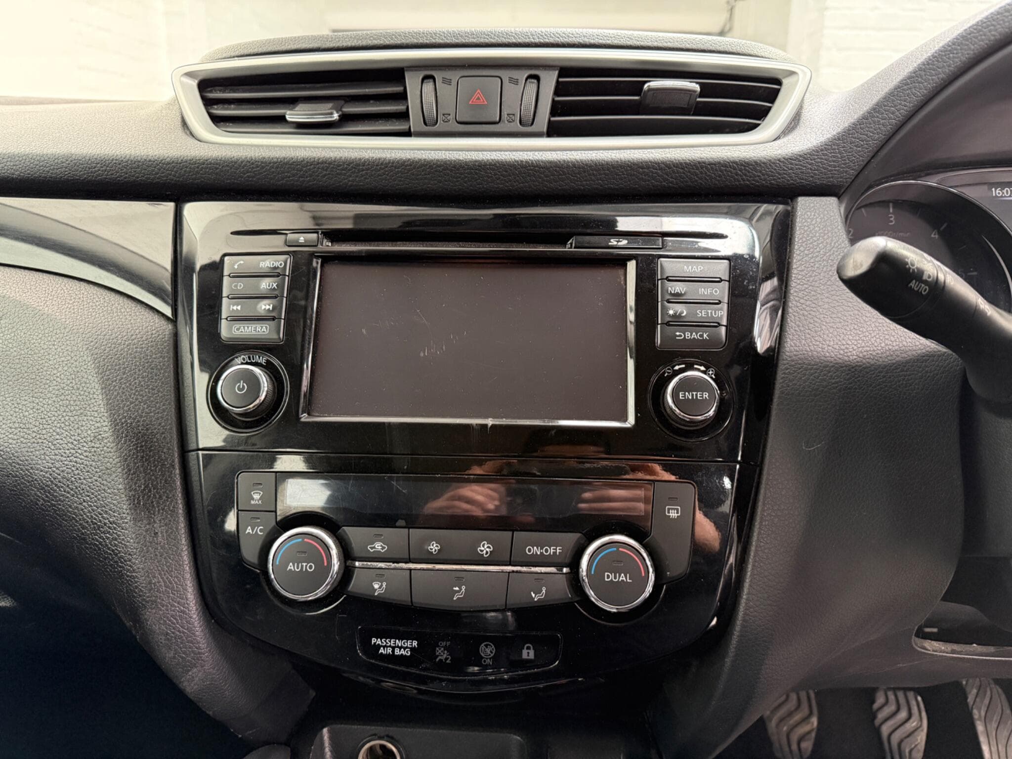 2016 Nissan Qashqai - Thumbnail 20
