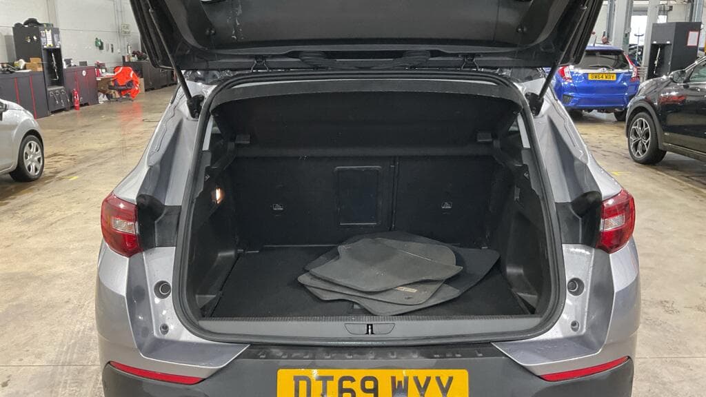 2020 Vauxhall Grandland X - Thumbnail 8